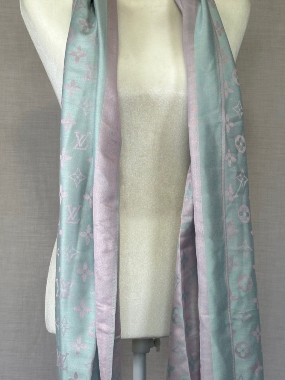 LV Style Monogram Shawl Wrap Pink Green Cashmere Silk Oversized Scarf Italy